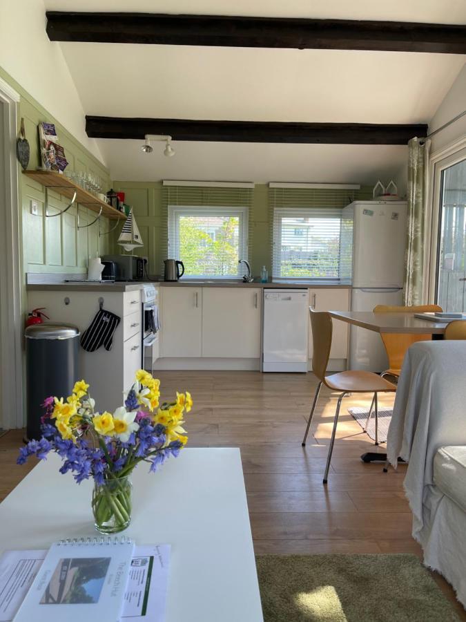 Beech Hut - A Streamside Family Escape Near Salcombe And Beaches South Milton ภายนอก รูปภาพ
